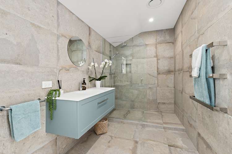 184 Omaha Drive Omaha_15