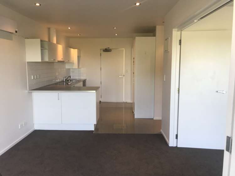 B15/71 Spencer Road_0