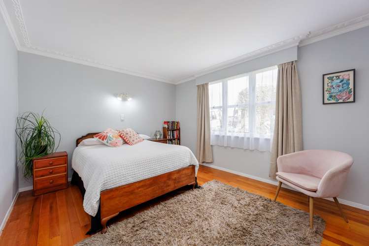 2 Lilac Grove Hillsborough_13