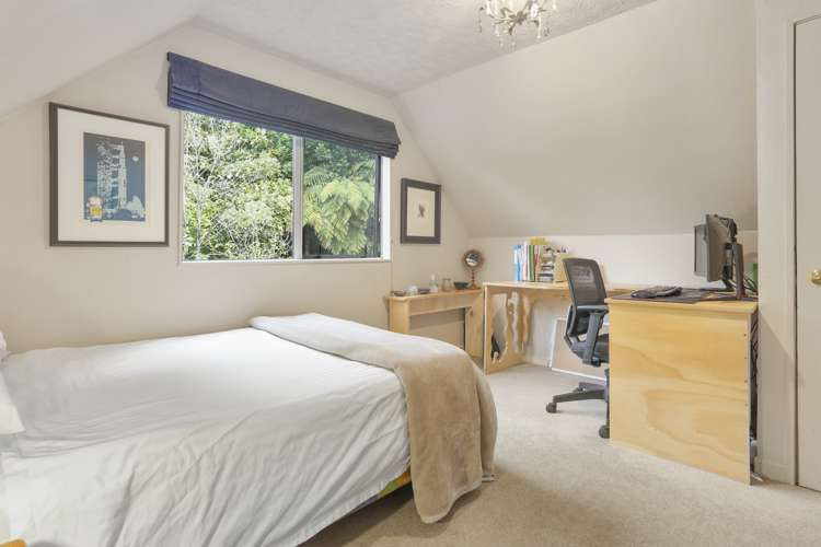 13 Bush Road Waiatarua_15