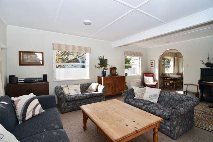 15 Clifton Avenue Carterton_8