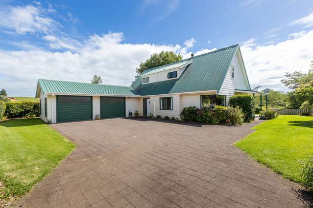 TRANQUIL SETTING ON URENUI FRINGE