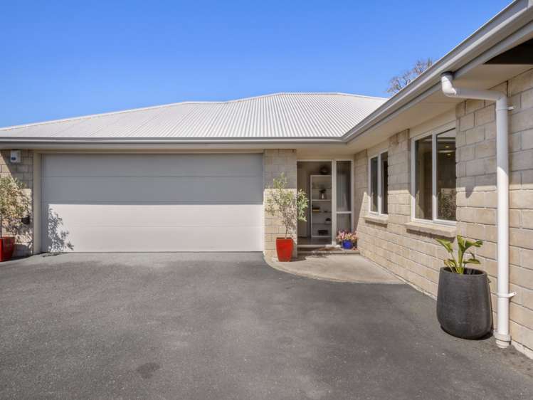 5a Simmonds Grove Greerton_16