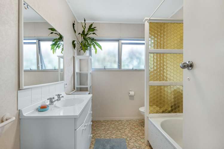 75 Marellen Drive Red Beach_15