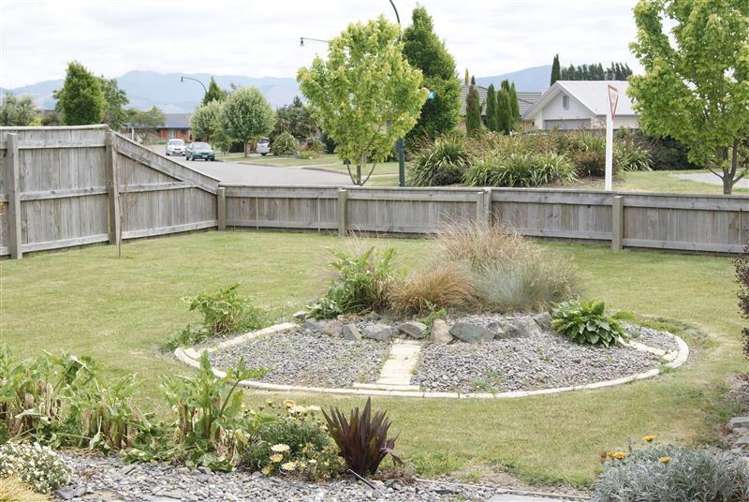 2 Avening Close Blenheim Central_10