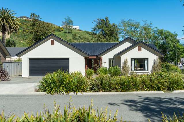 8 Sunningdale Drive Stoke_1