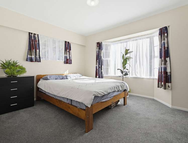 15 Camden place Pukete_15