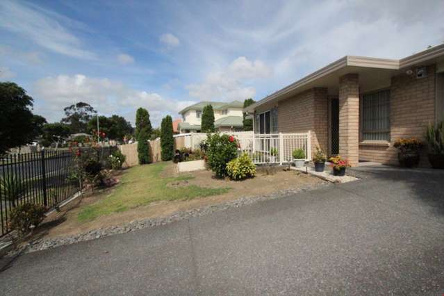 11 Regalwood Place Favona_1