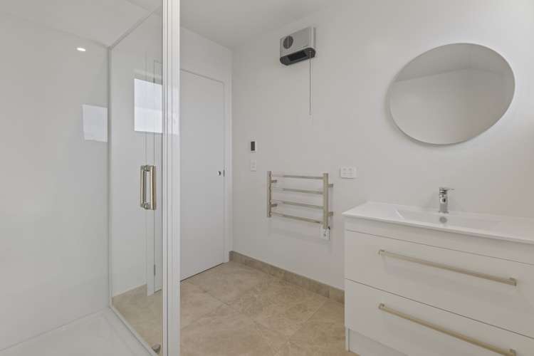 1b Kings Avenue South Dunedin_15