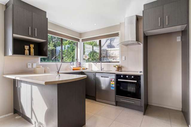 9 Glucina Place Glen Eden_4