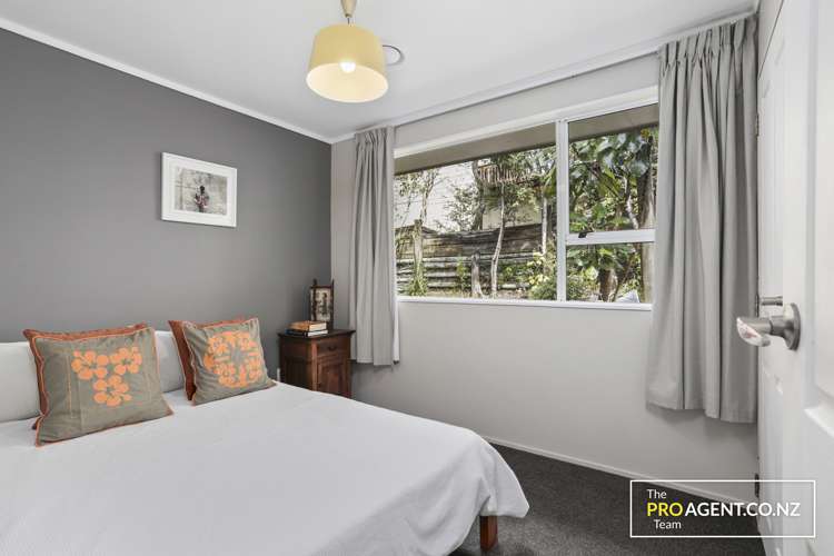 9 Karapiti Place Glen Eden_15