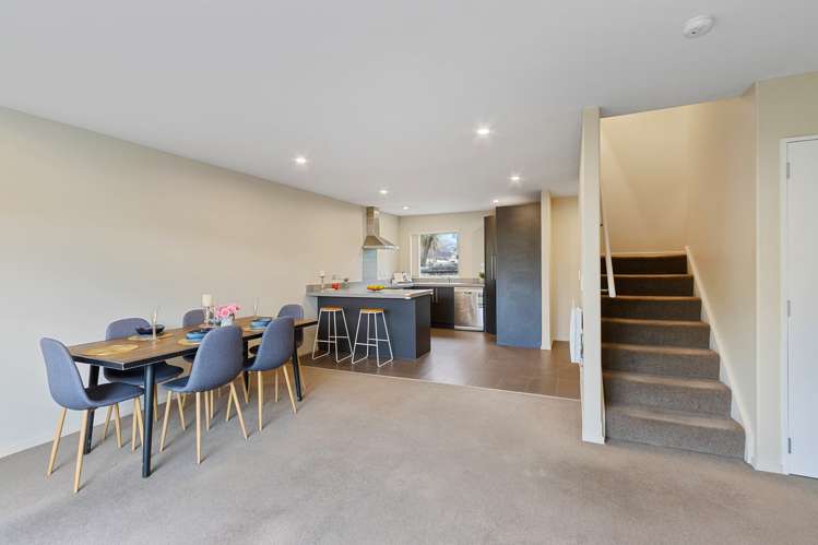 2/59 Olliviers Road Phillipstown_5