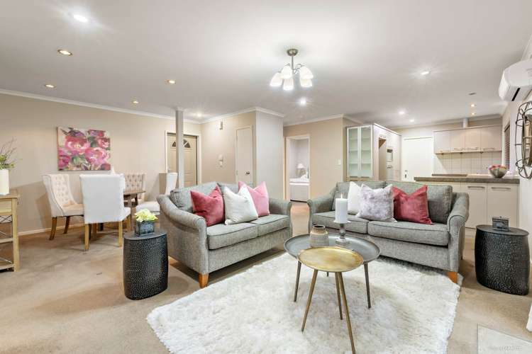 34 Gibbston Crescent Flat Bush_6