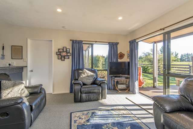 651 Downs Road West Eyreton_4