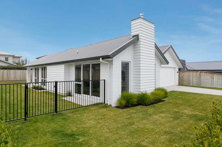 4 Huka Heights Drive Rangatira Park_23