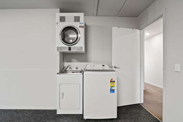 69 Risinghurst Terrace Lower Shotover_21