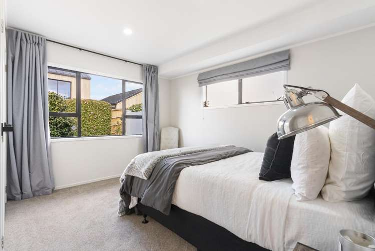 2/33 Parr Terrace Castor Bay_7