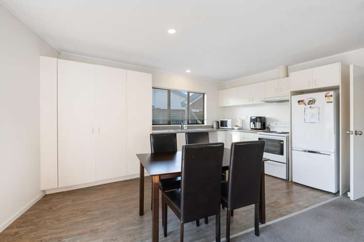 2/100 Brightside Road Stanmore Bay_8