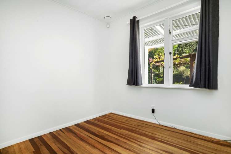 77 Hair Street Wainuiomata_5