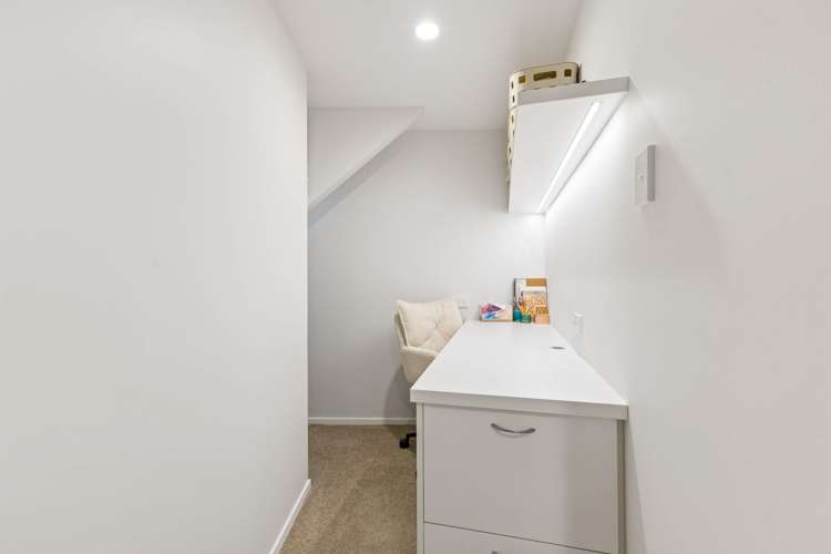 3 Freshney Place Hill Park_22