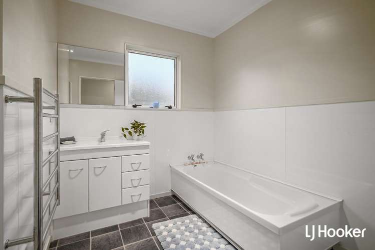 49B The Crescent Waihi Beach_12