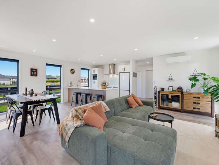 2 Chambers Avenue Woodend - Waimakariri_2