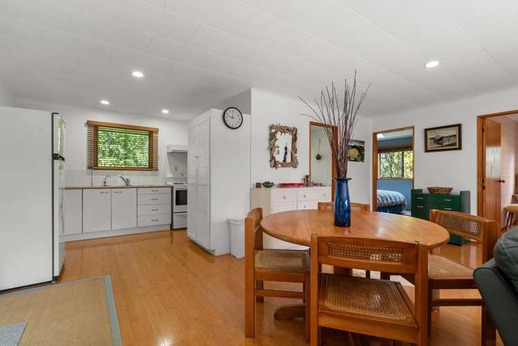 172 Howard Road Orere Point_7