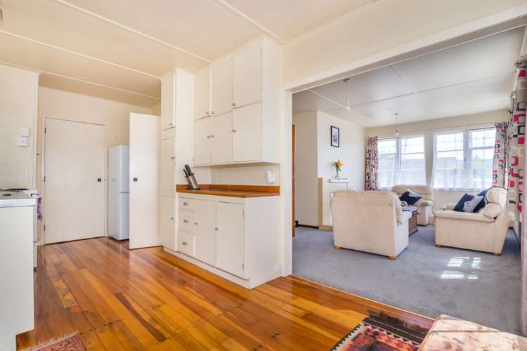 114 Judd Crescent Naenae_15
