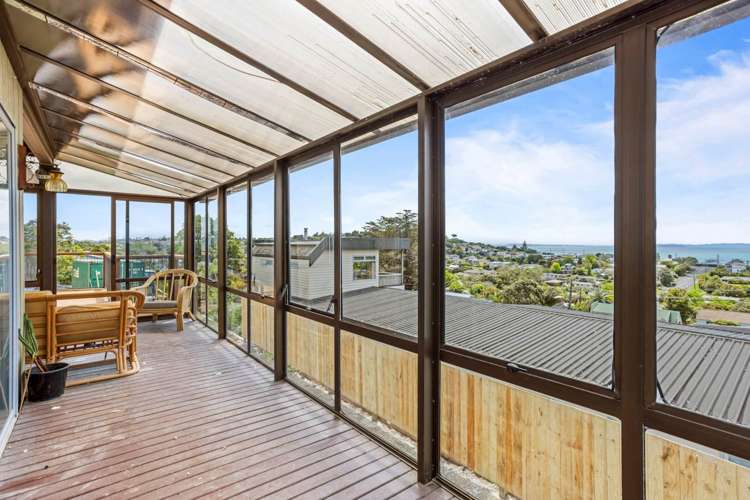 21 D'Oyly Drive Stanmore Bay_16