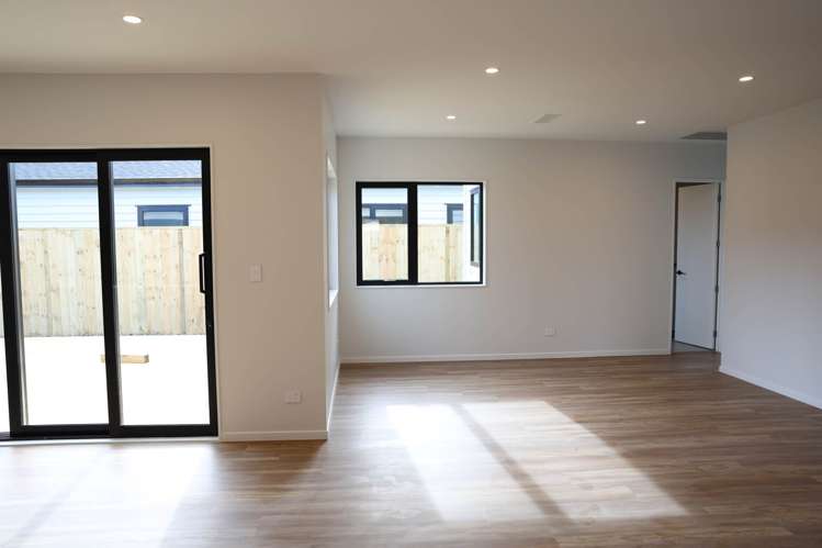 67 Bellfield Road Opaheke_11