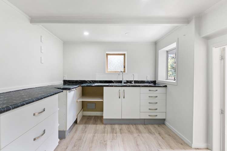 93 Canongate Street Birkdale_13