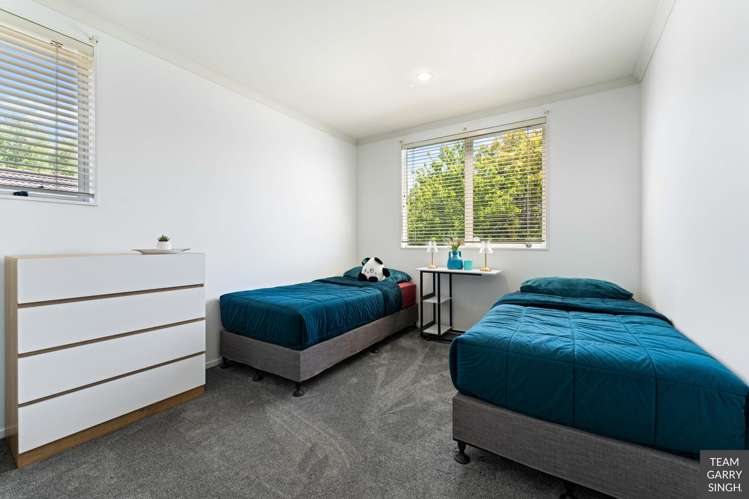 8 Ritchie Crescent Takanini_18