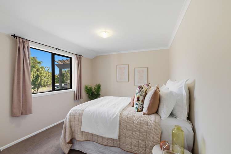 21 Bathurst Crescent Pyes Pa_19