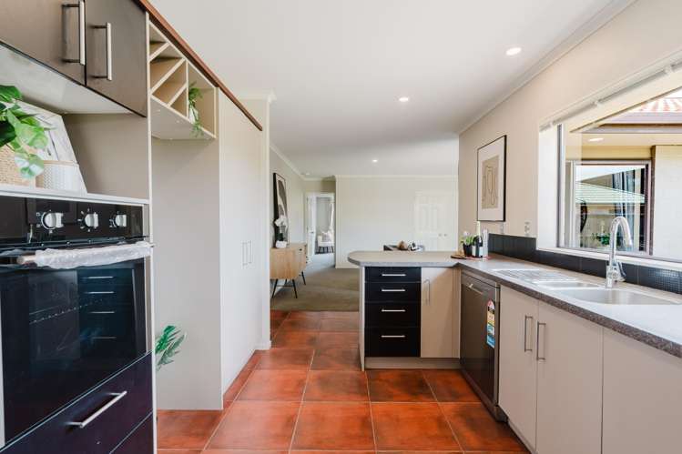 17 Burgundy Court Rototuna_7