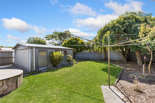 8 Davidson Crescent Hornby_1