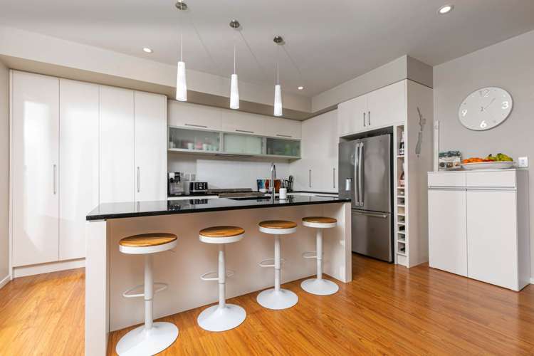 12 Lemon Grove Lane Greenhithe_4