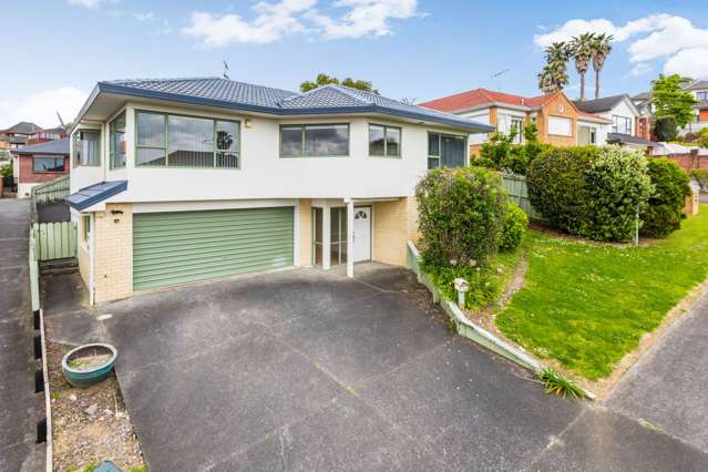 2/14 Kells Place Botany Downs_3