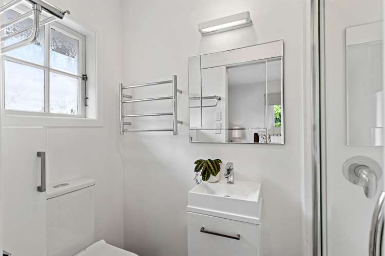 42 Roseberry Avenue Birkenhead_12