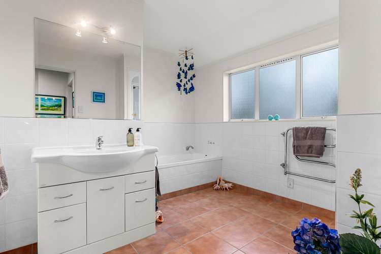 585 Ormiston Road Waipu_15