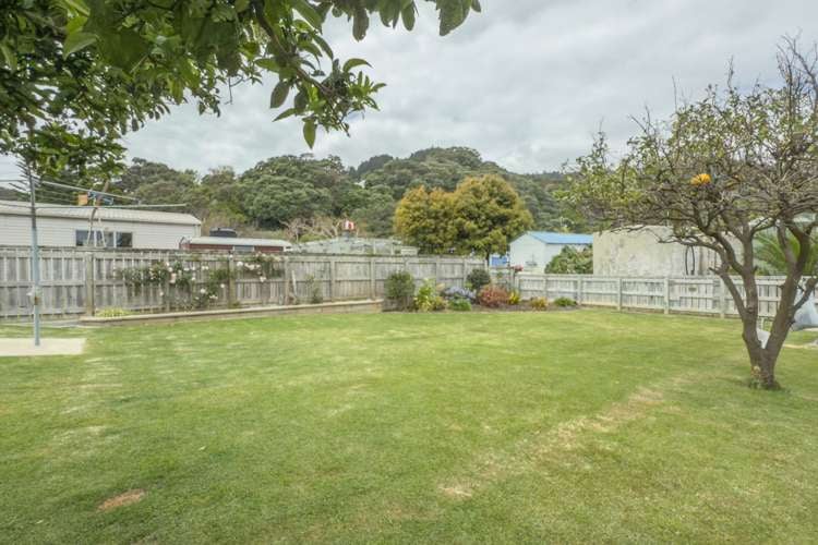 7 West Crescent Te Puru_31