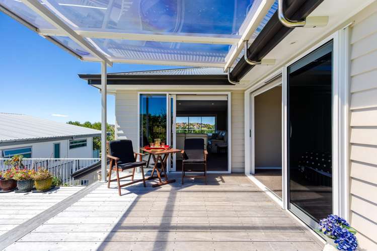 18 Pleasant Way Matakatia_23