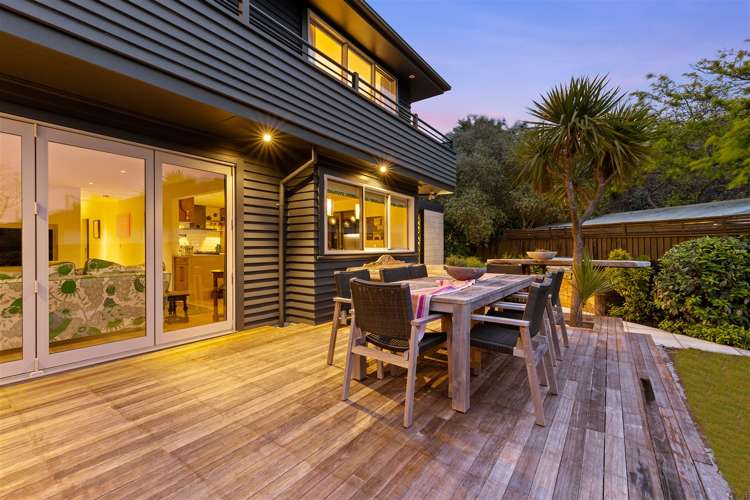 42 Whitfield Street Sumner_29