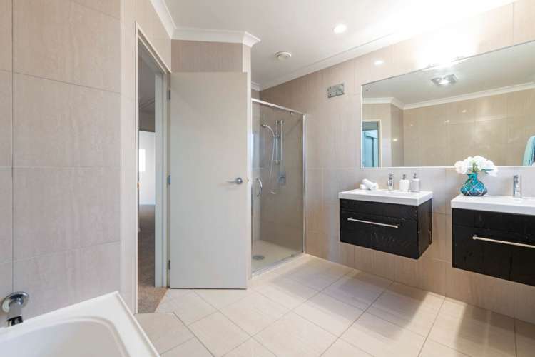 130 John Brooke Crescent East Tamaki Heights_15