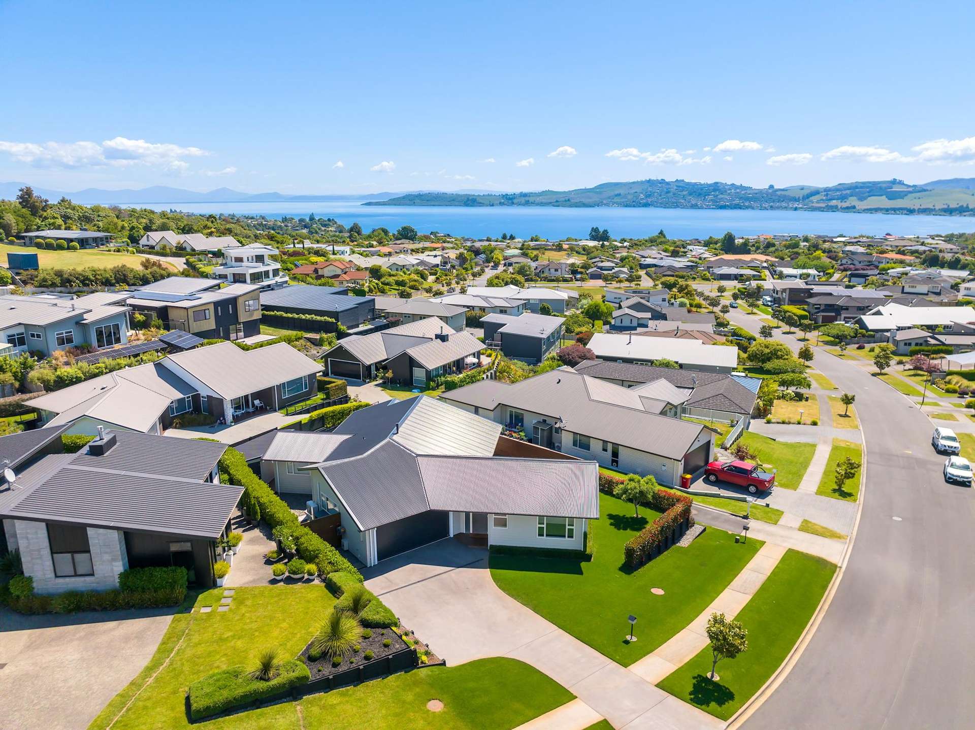 28 Coprosma Crescent Waipahihi_0