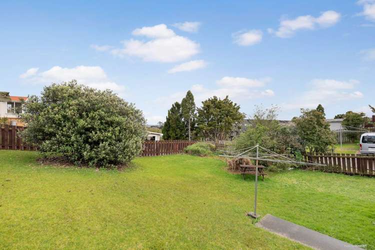 4 Mcfadzean Drive Blockhouse Bay_15