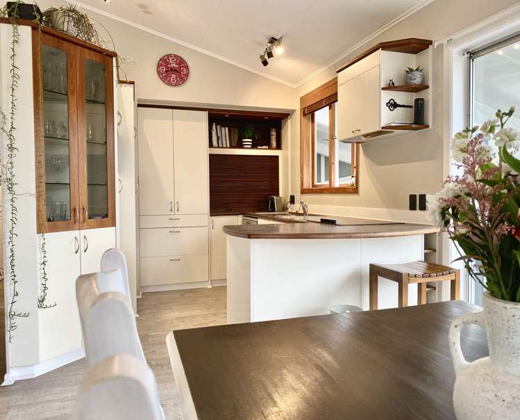 1/23 Sunset Street Hilltop_5