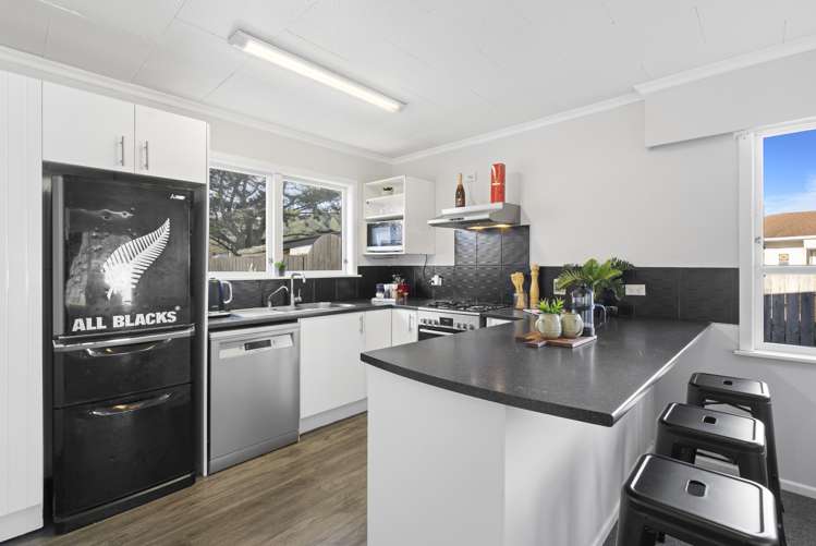 14 Wetherby Grove Wainuiomata_9