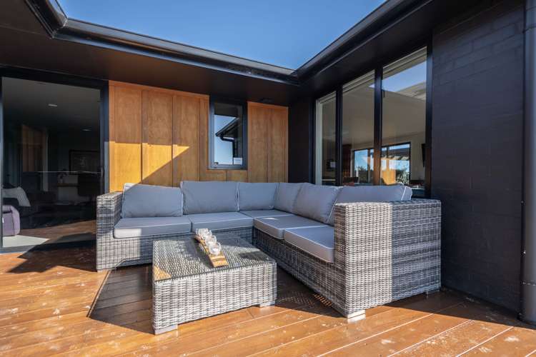 26 Alan Livingston Drive Cambridge_11