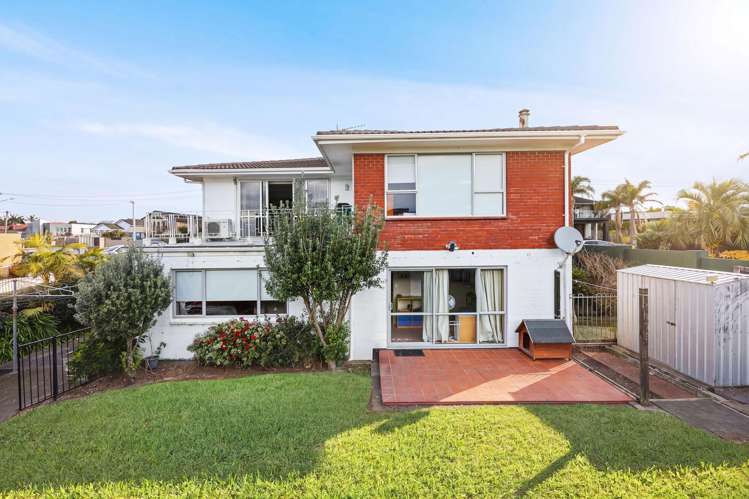 19 Takutai Avenue Bucklands Beach_13