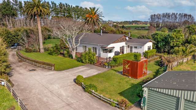 587 Inland North Road Onaero_1